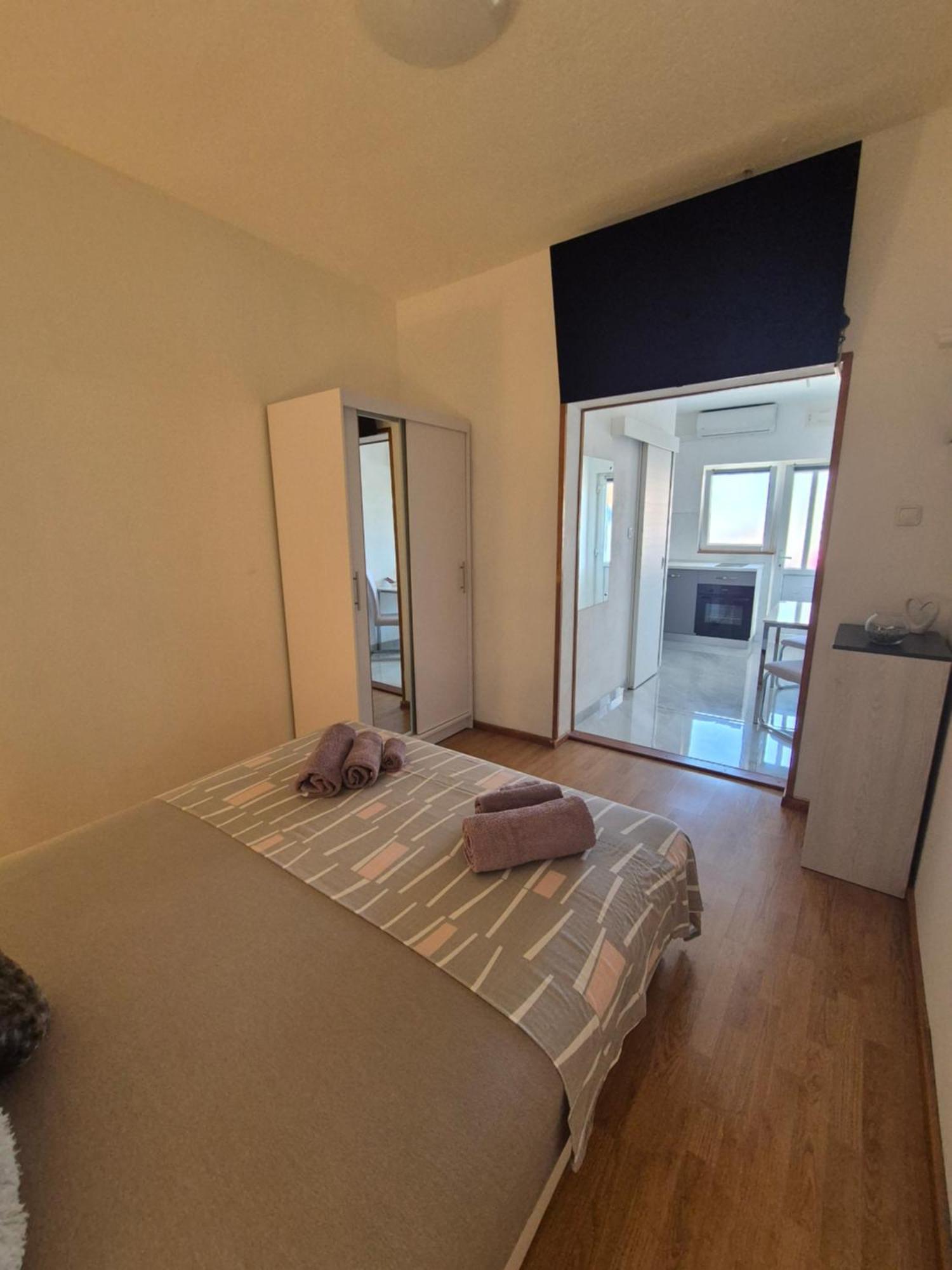 Apartment Karla コミジャ エクステリア 写真